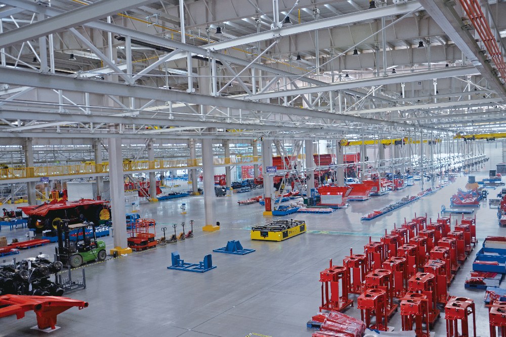 Шестирядный самоходный хлопкоуборочный комбайн с прессованием.jpg