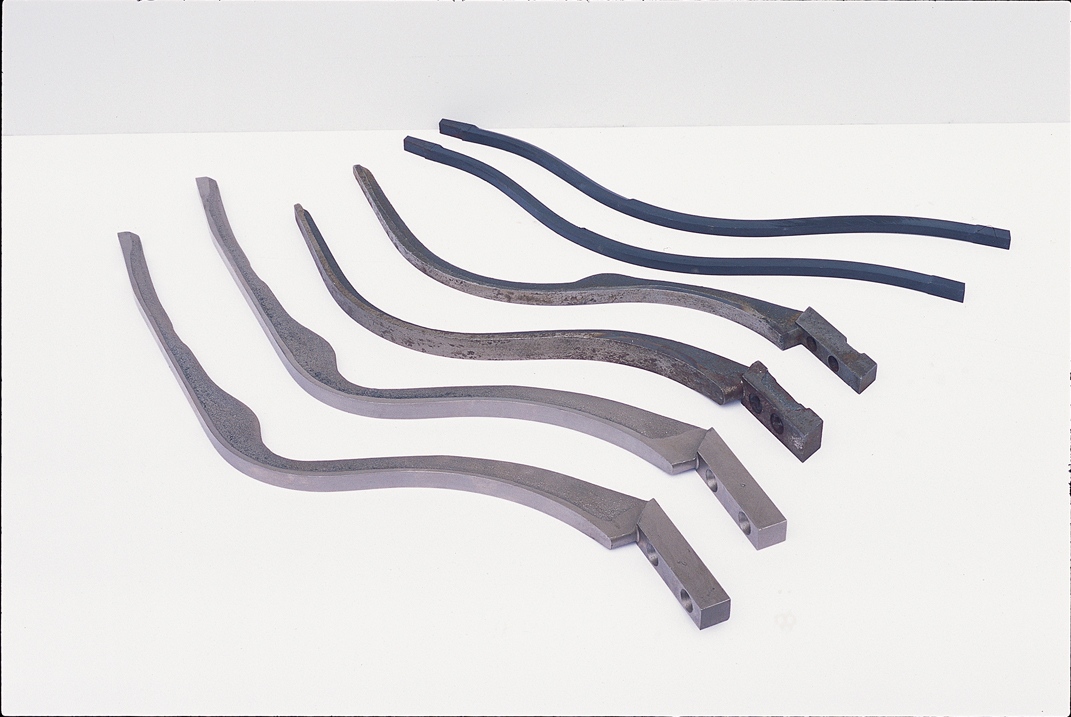 Ribs for a raw cotton cleaning machine